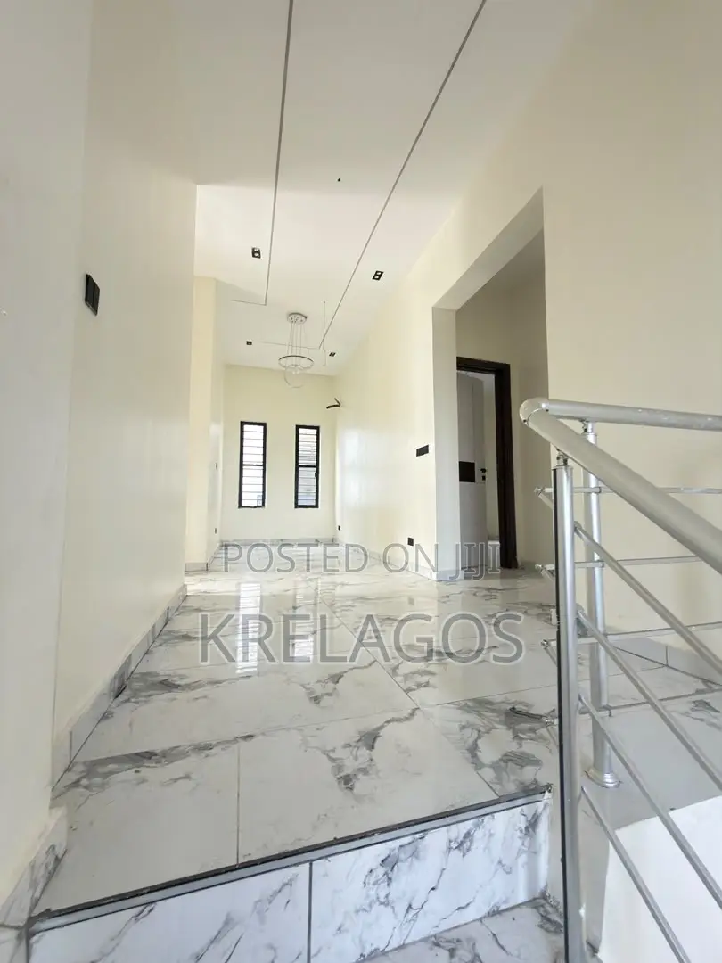 5bdrm Duplex in Orchid, Chevron for sale in Chevron
