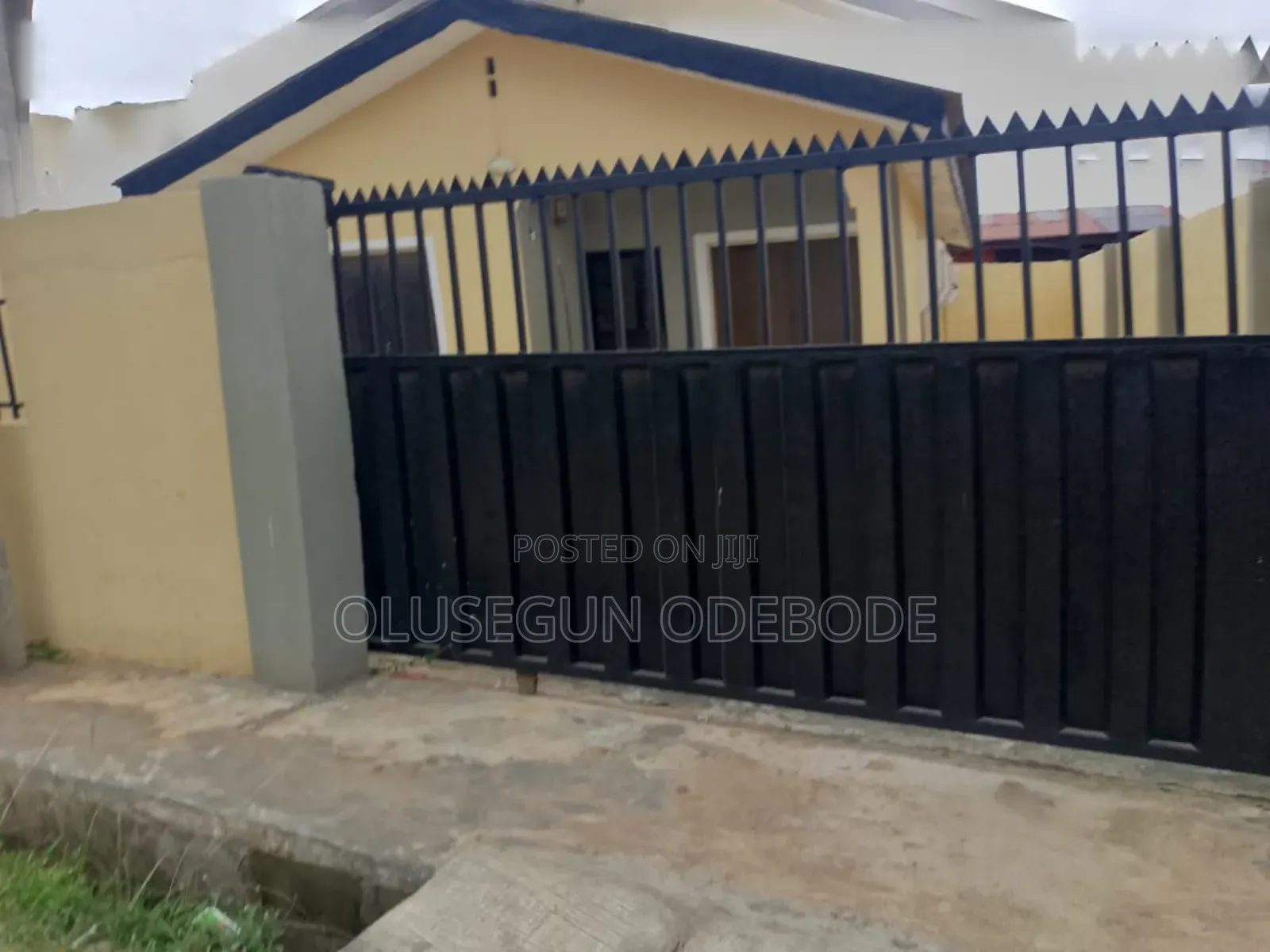 8bdrm Bungalow in Olowora, Berger for sale in Berger