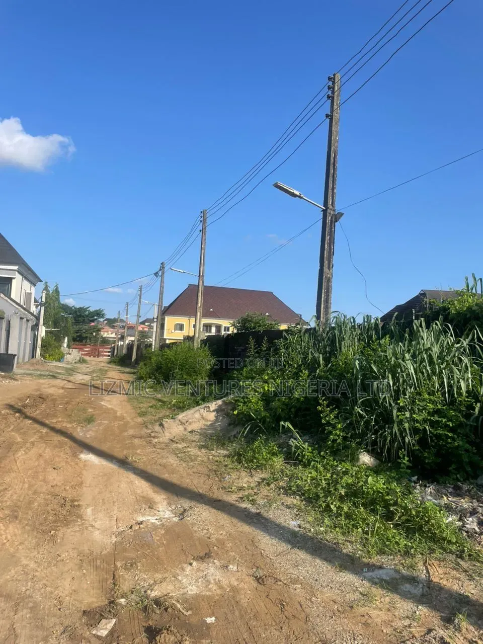 5bdrm Duplex in Hand Of Fire, Igando / Ikotun/Igando for sale in Igando / Ikotun/Igando