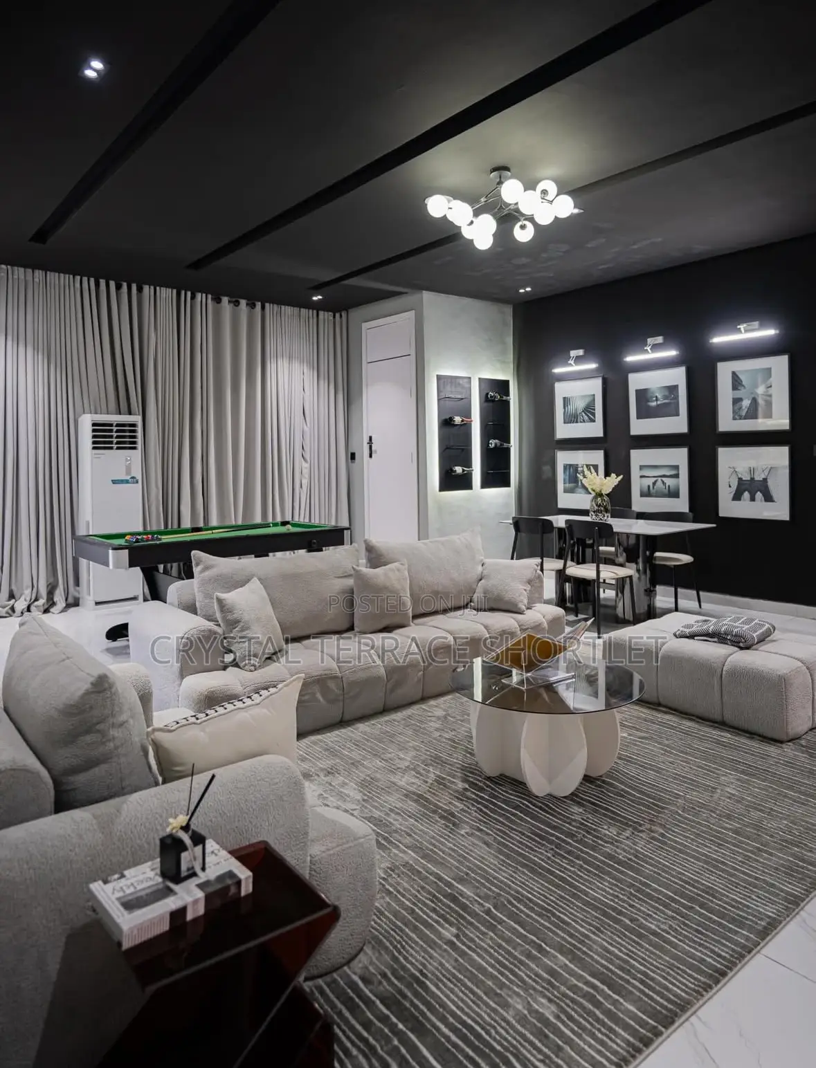 Luxurious 2 Bedroom Apartment With Snooker in Lekki Phase 1