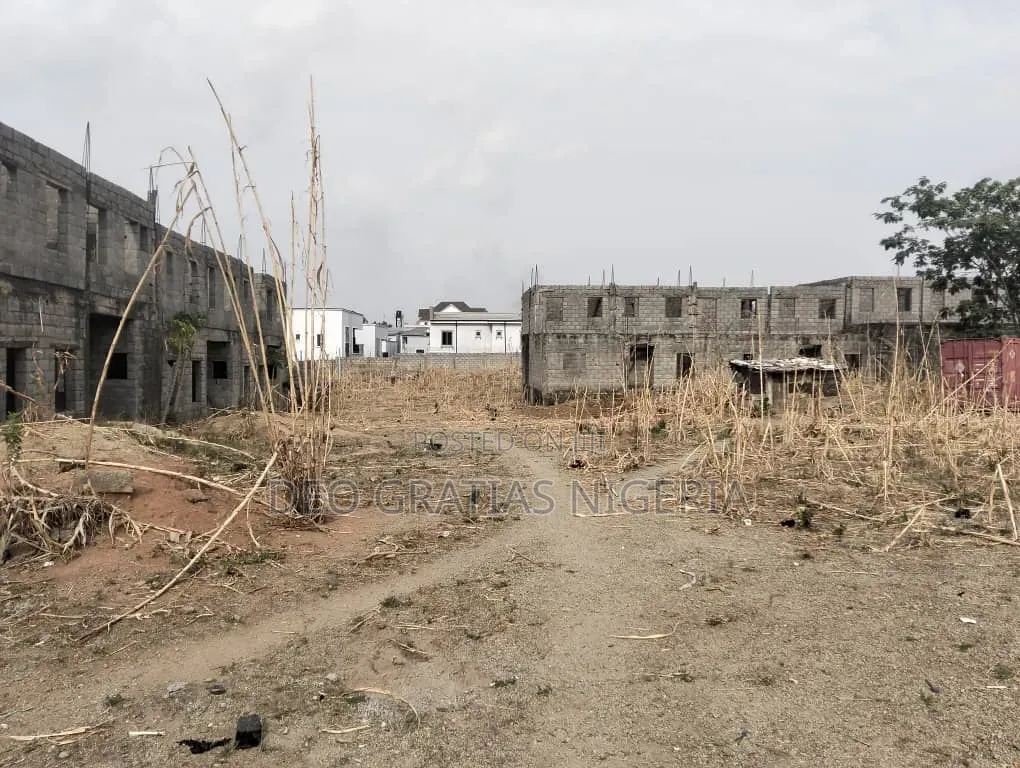 A Commercial Land Is Available in Katampe Main Abuja (1,472 Sqm) in Katampe Extension