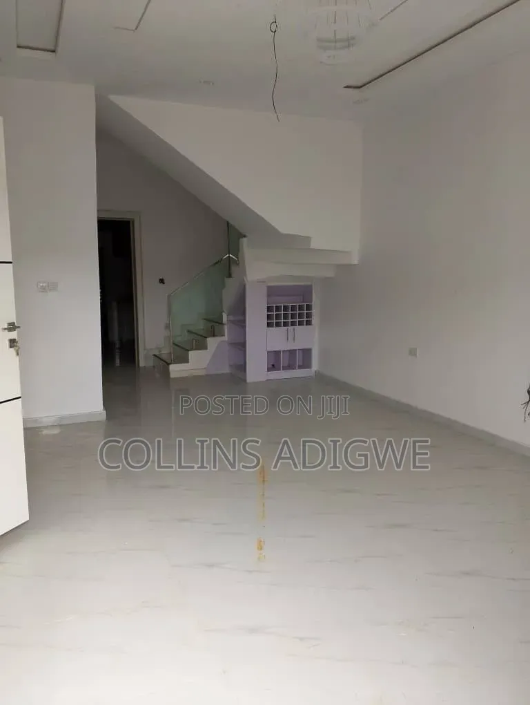 4bdrm Duplex in Call Access Blenco for sale in Sangotedo