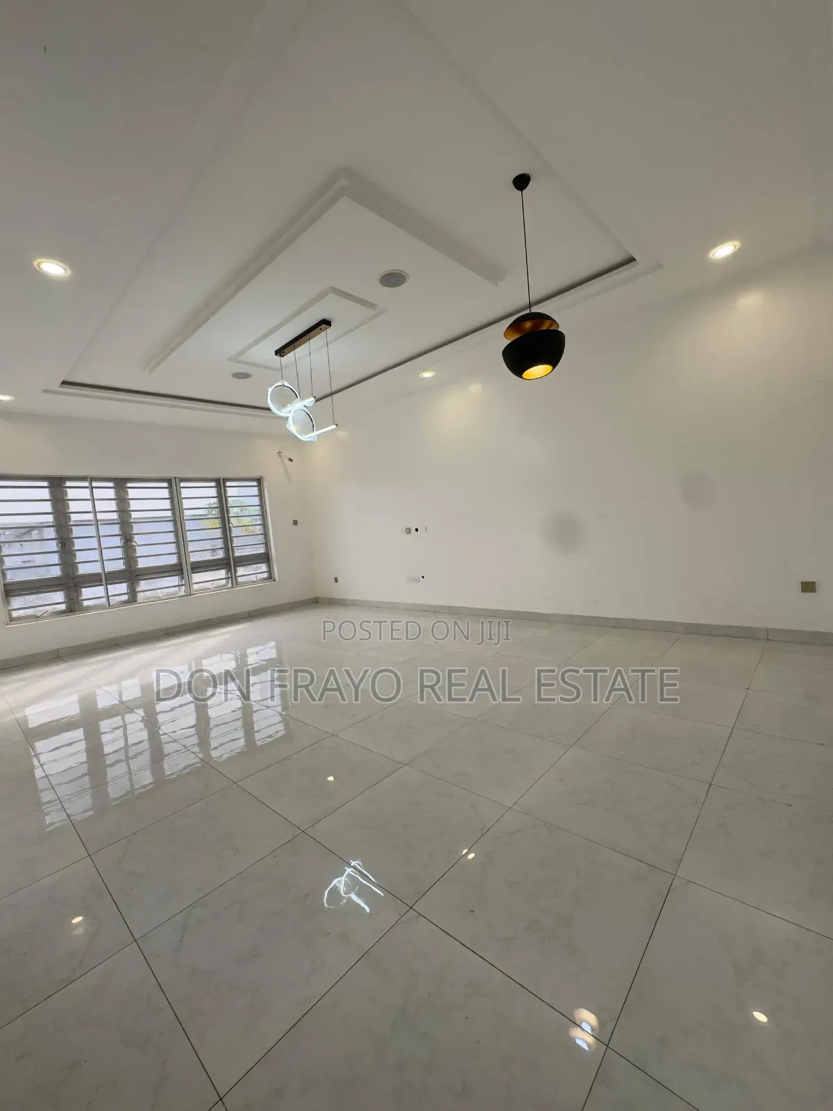 5bdrm Duplex in Iyaganku Gra, Iyanganku for sale in Iyanganku