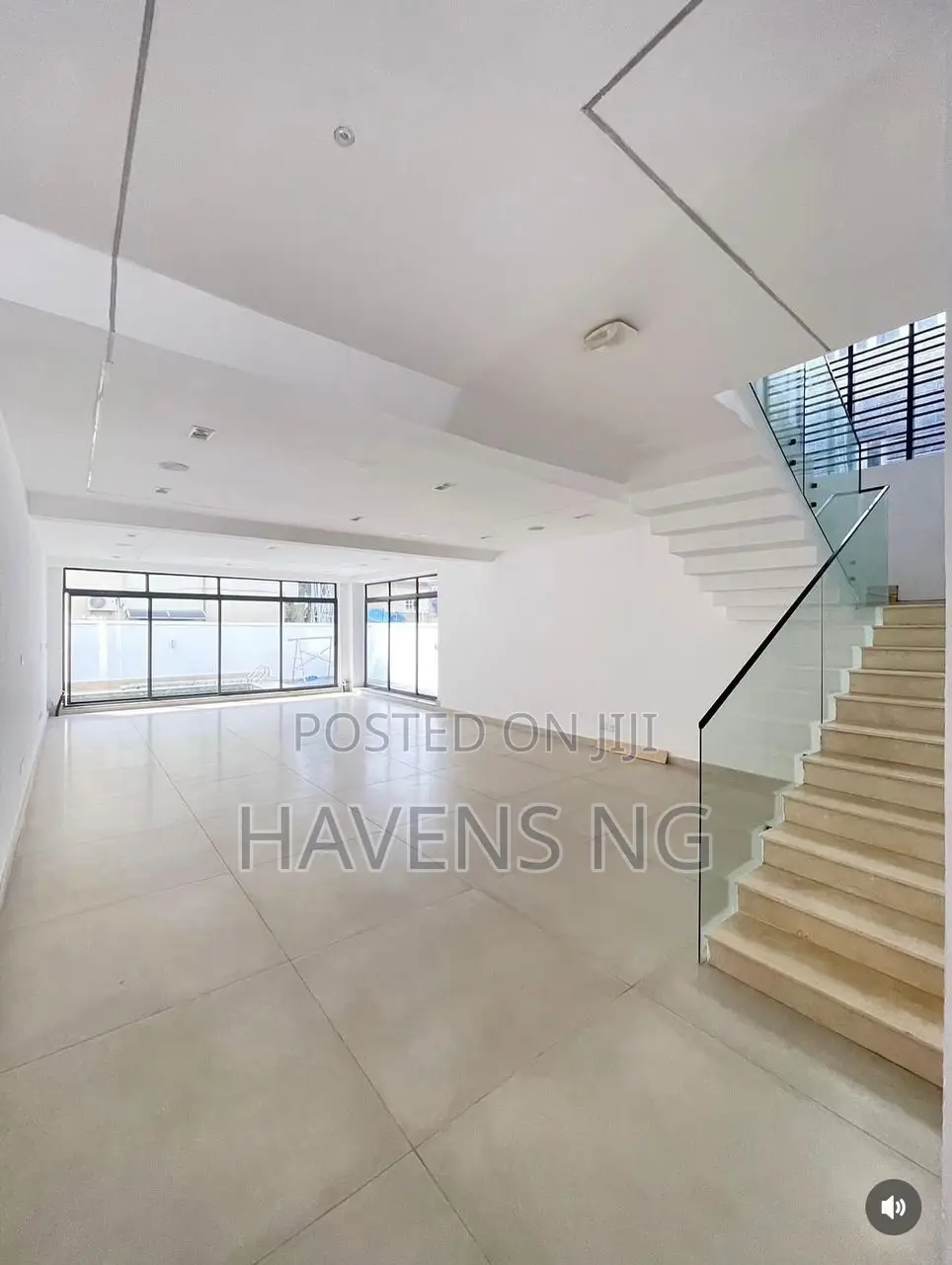 5bdrm Duplex in Lekki Phase 1 for sale in Lekki Phase 1