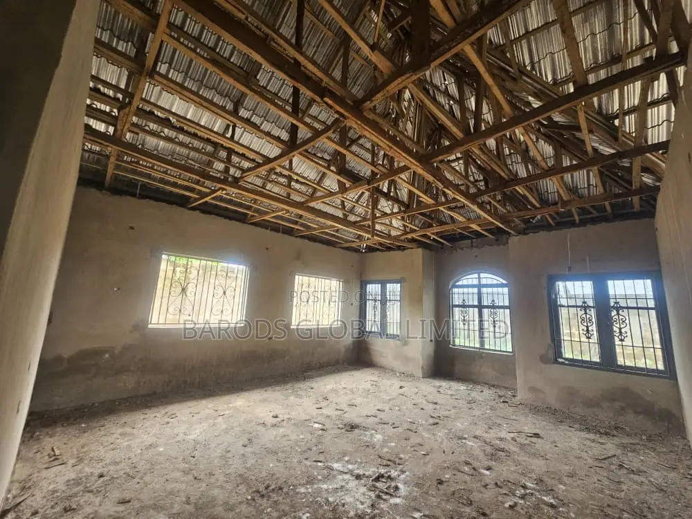 5bdrm Bungalow in Sweet Estate,, Abeokuta South for sale in Abeokuta South