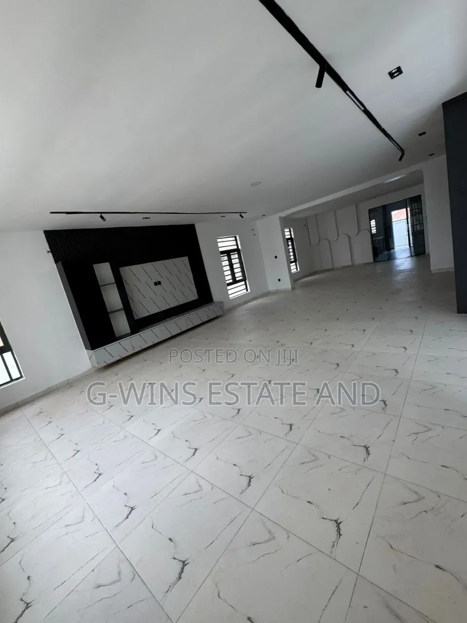 4bdrm Duplex in Akhionbare Gra Benin for sale in Benin City