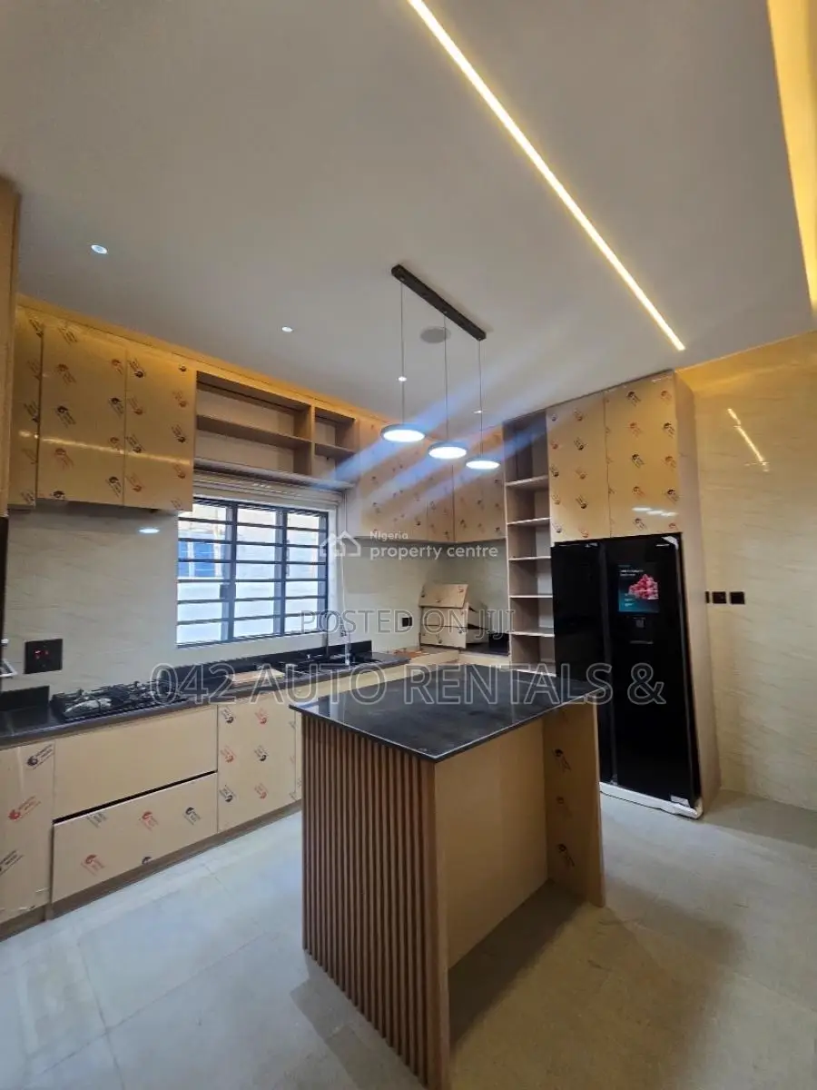 4bdrm Duplex in Centenary City, Enugu for sale in Enugu