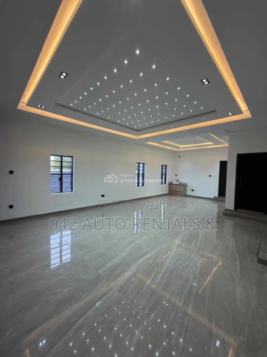 5bdrm Duplex in Transekulu, Enugu for sale in Enugu