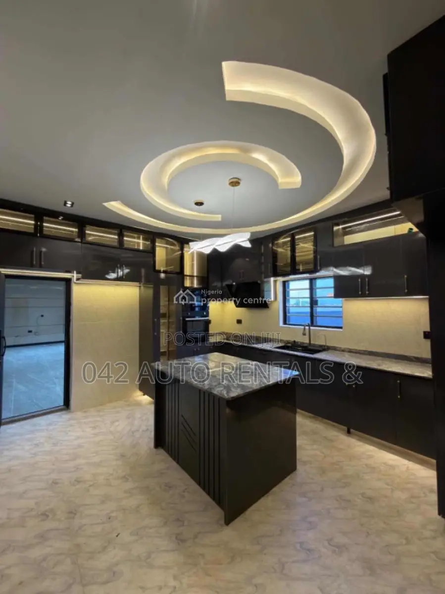 5bdrm Duplex in Transekulu, Enugu for sale in Enugu