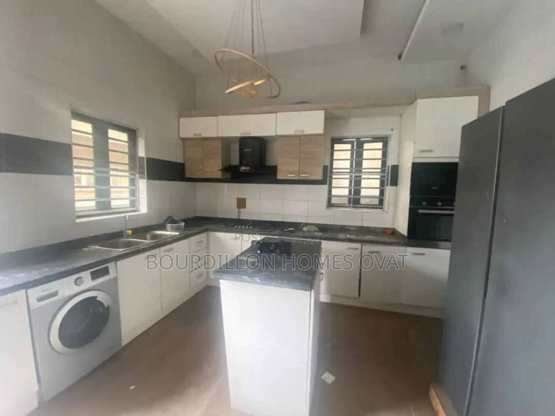 5bdrm Duplex in Chevron Lekki Lagos for rent in Chevron