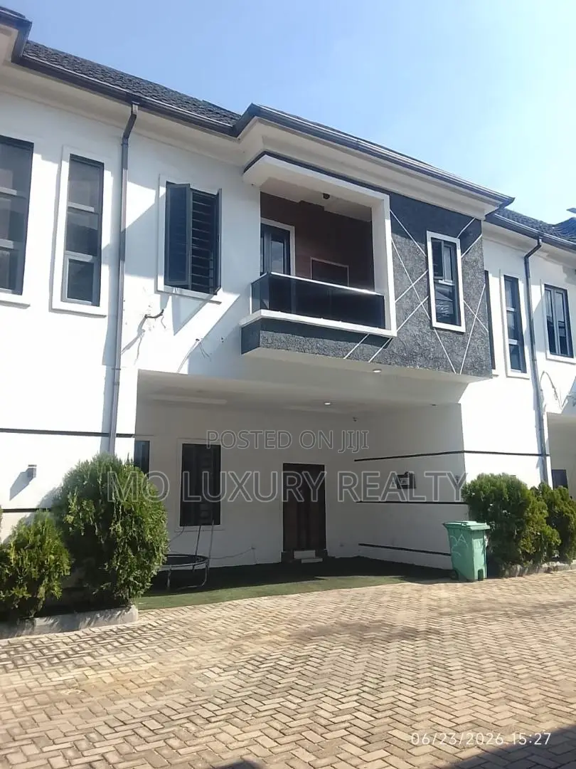 4bdrm Townhouse / Terrace in Chevron for rent in Chevron