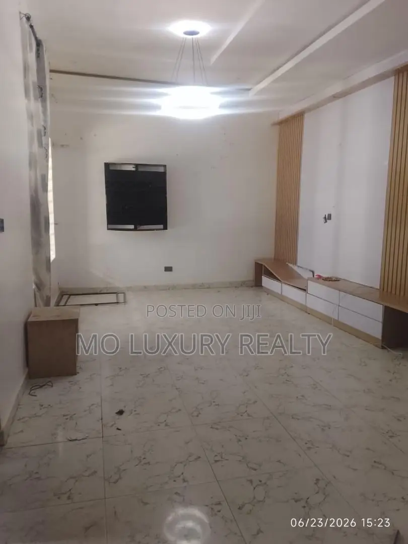 4bdrm Townhouse / Terrace in Chevron for rent in Chevron