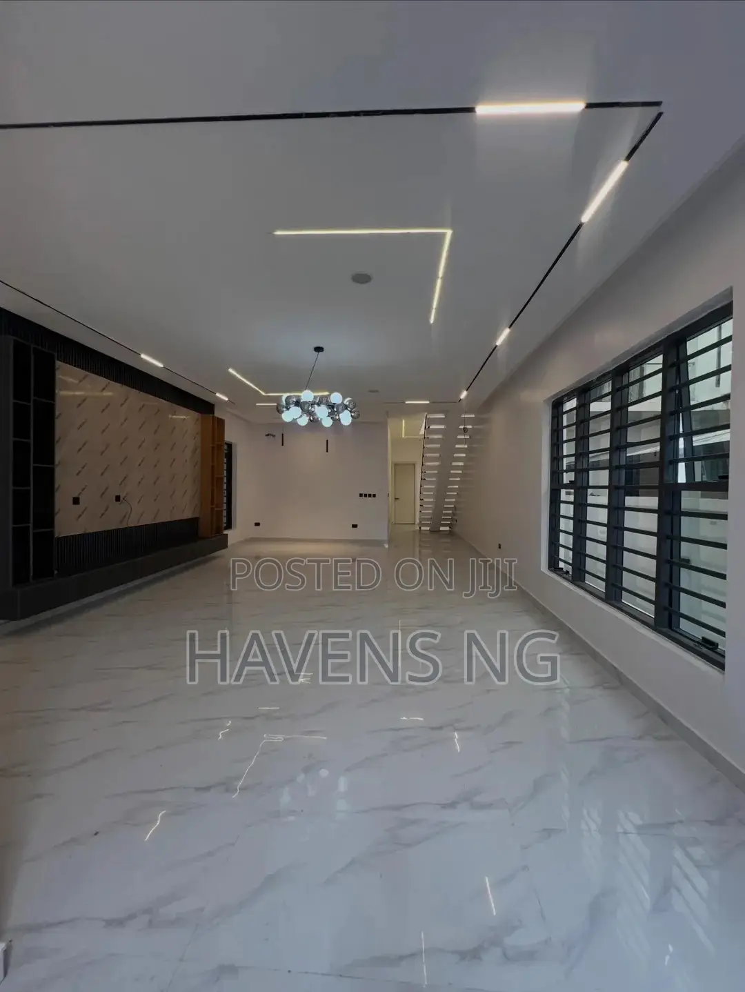 5bdrm Duplex in Lekki Phase 2 for sale in Lekki Phase 2