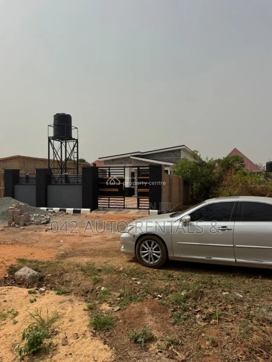 4bdrm Bungalow in Harmony Estate, Enugu for sale in Enugu
