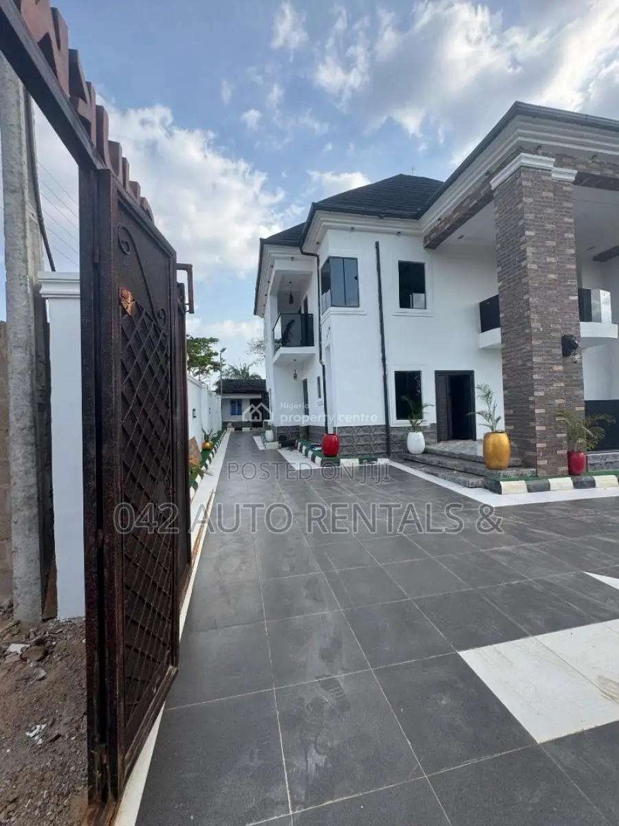 Furnished 4bdrm Duplex in Transekulu, Enugu for sale in Enugu