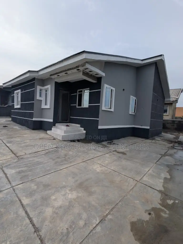 Furnished 3bdrm Bungalow in Ajimobi, Idishin for sale in Idishin