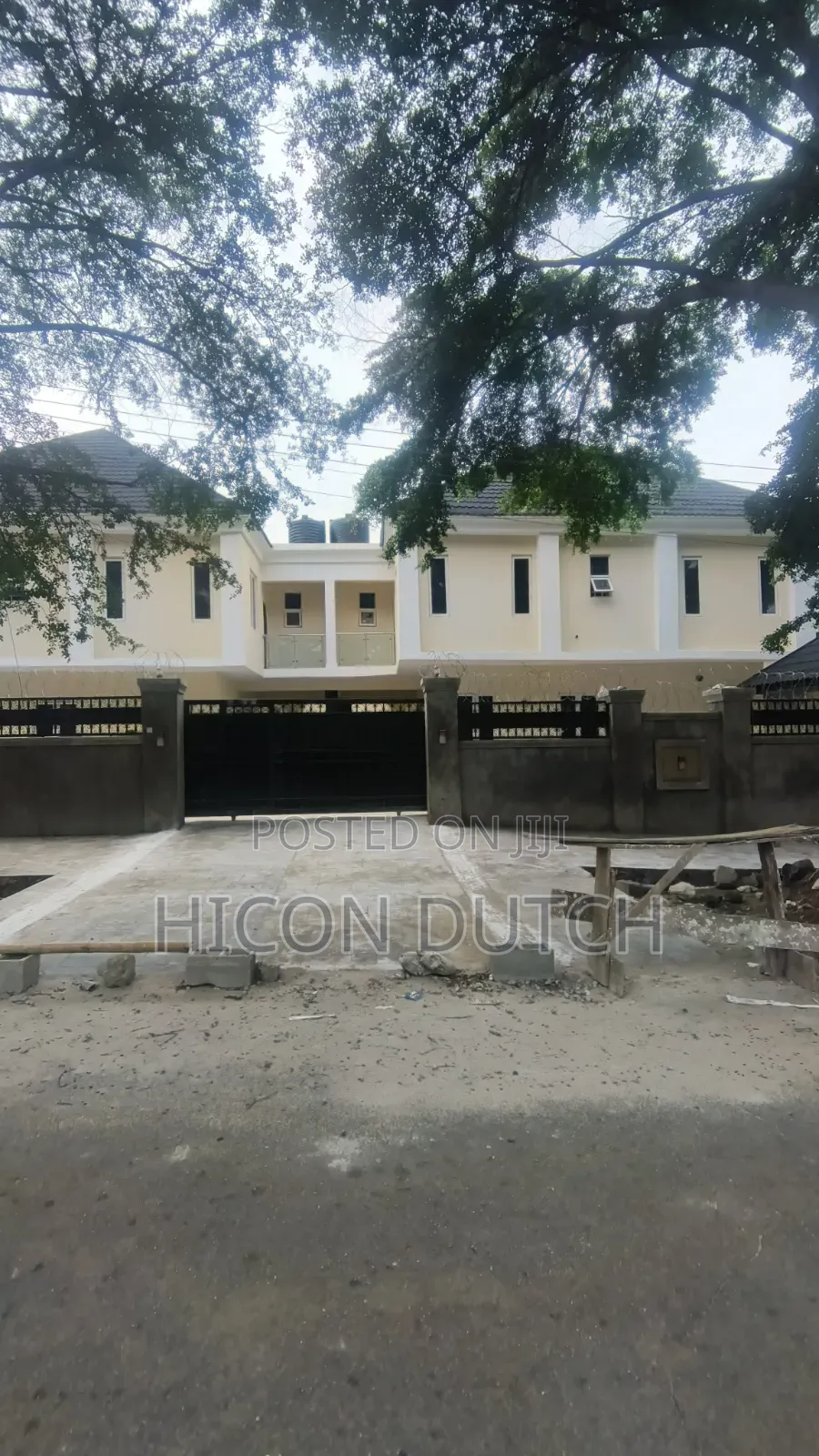 3bdrm Duplex in Off 1St Avenue, Gwarinpa for rent in Gwarinpa