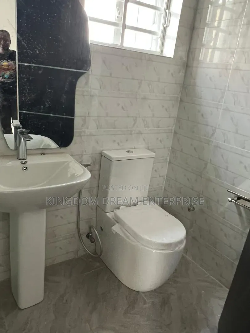 Mini Flat in Ikota Lekki for rent in Lekki Expressway