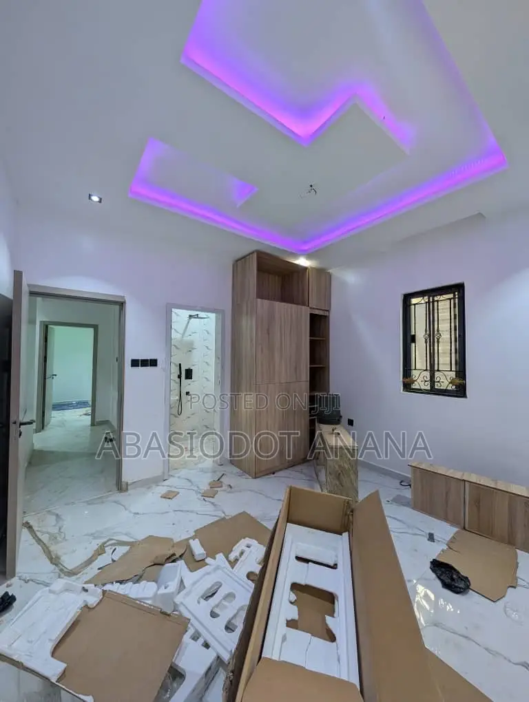 3bdrm Bungalow in Idoro Road Opposite, Uyo for sale in Uyo
