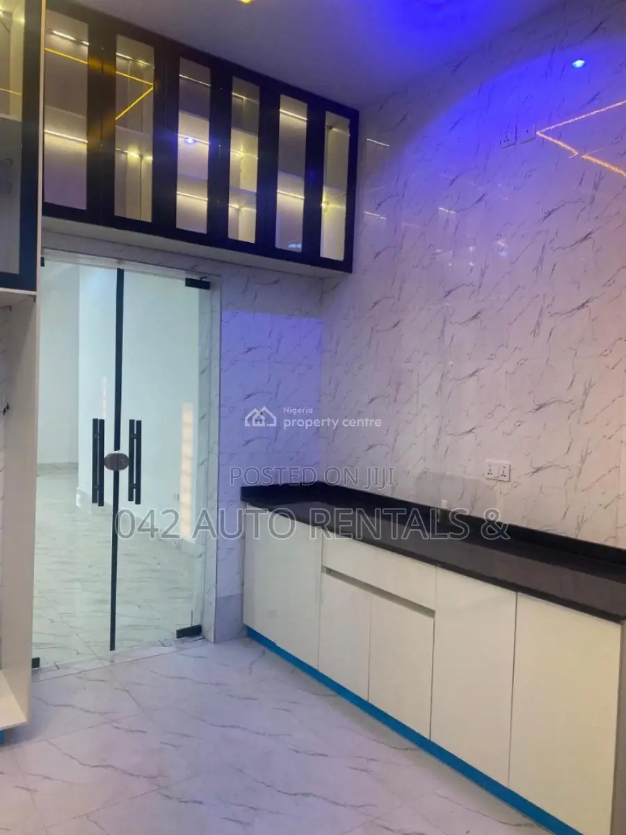 4bdrm Duplex in Heliu Estate, Enugu for sale in Enugu
