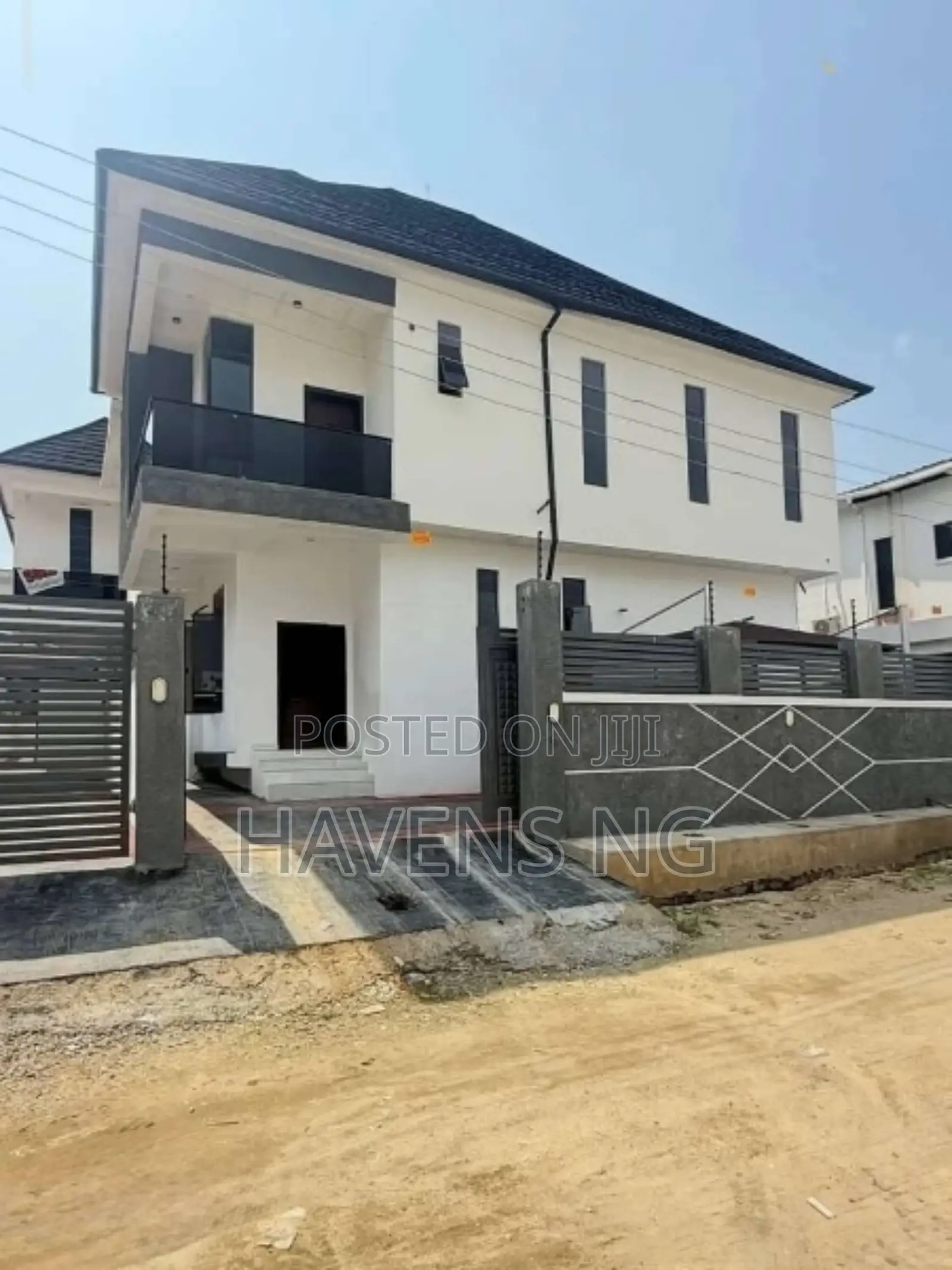 4bdrm Duplex in Lekki Phase 2 for sale in Lekki Phase 2