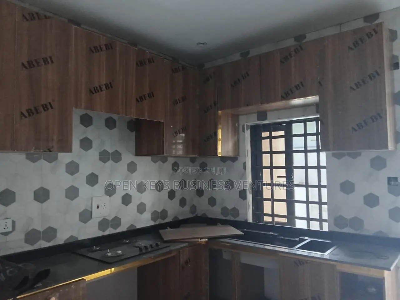 4bdrm Duplex in Adeyi, Bodija for sale in Bodija