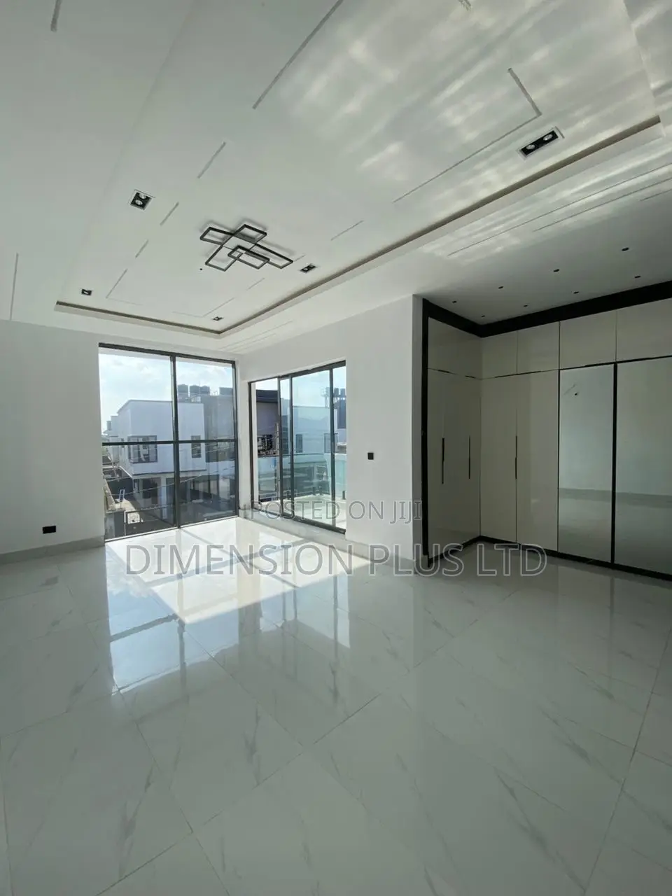 5bdrm Duplex in Sangotedo for sale in Sangotedo