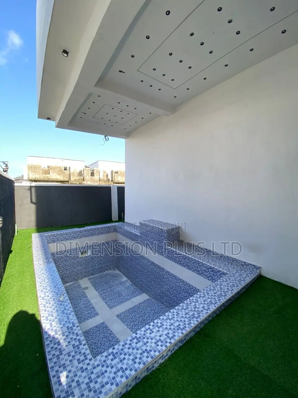 5bdrm Duplex in Sangotedo for sale in Sangotedo
