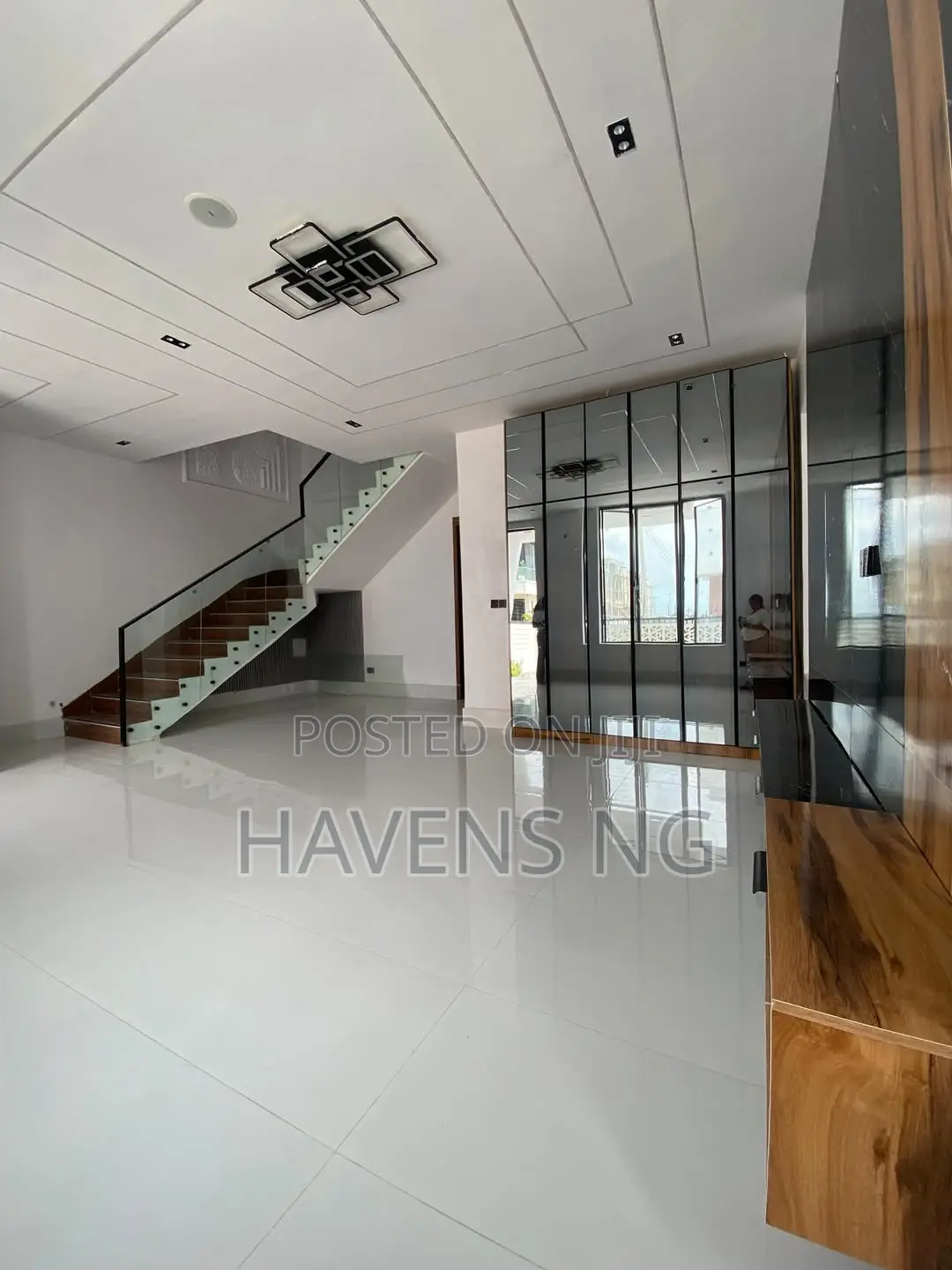 4bdrm Duplex in Lekki Phase 2 for sale in Lekki Phase 2