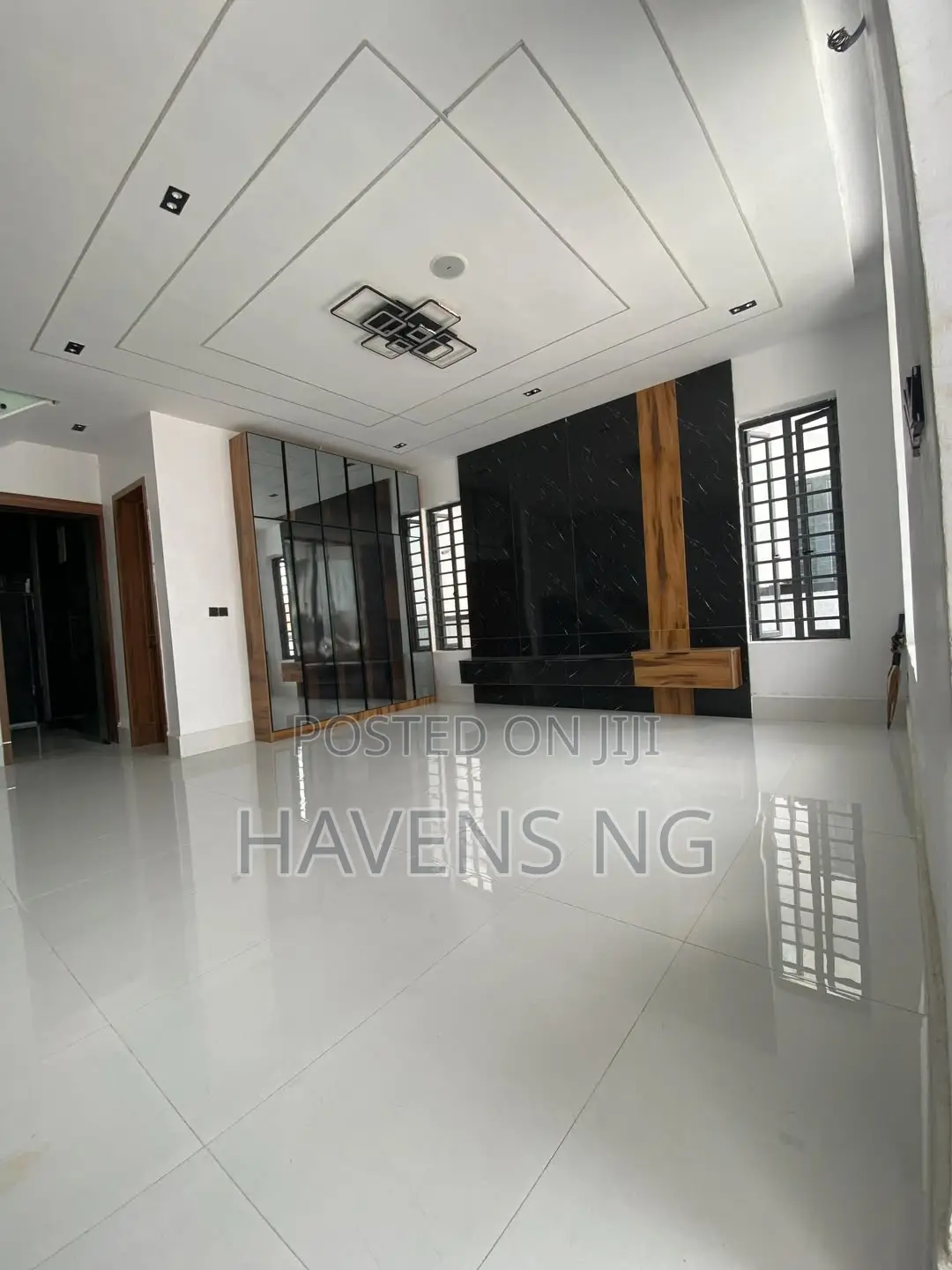 4bdrm Duplex in Lekki Phase 2 for sale in Lekki Phase 2
