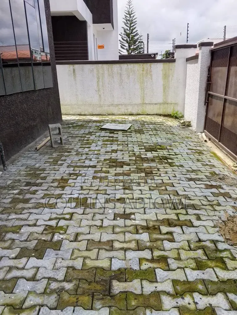 4bdrm Duplex in Behind Blenco for sale in Sangotedo