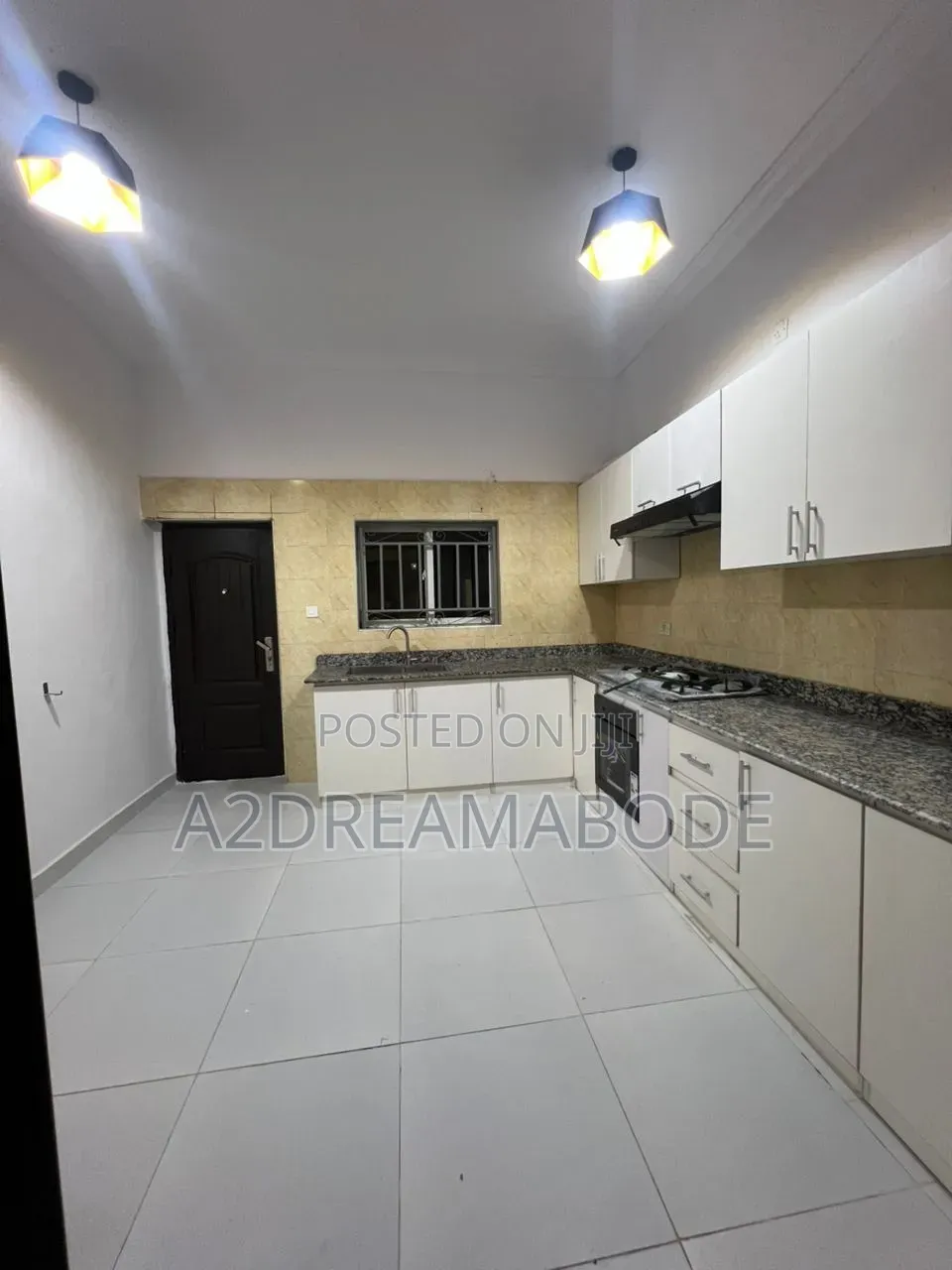 4bdrm Duplex in Admiralty Homes, Lekki Phase 1 for rent in Lekki Phase 1