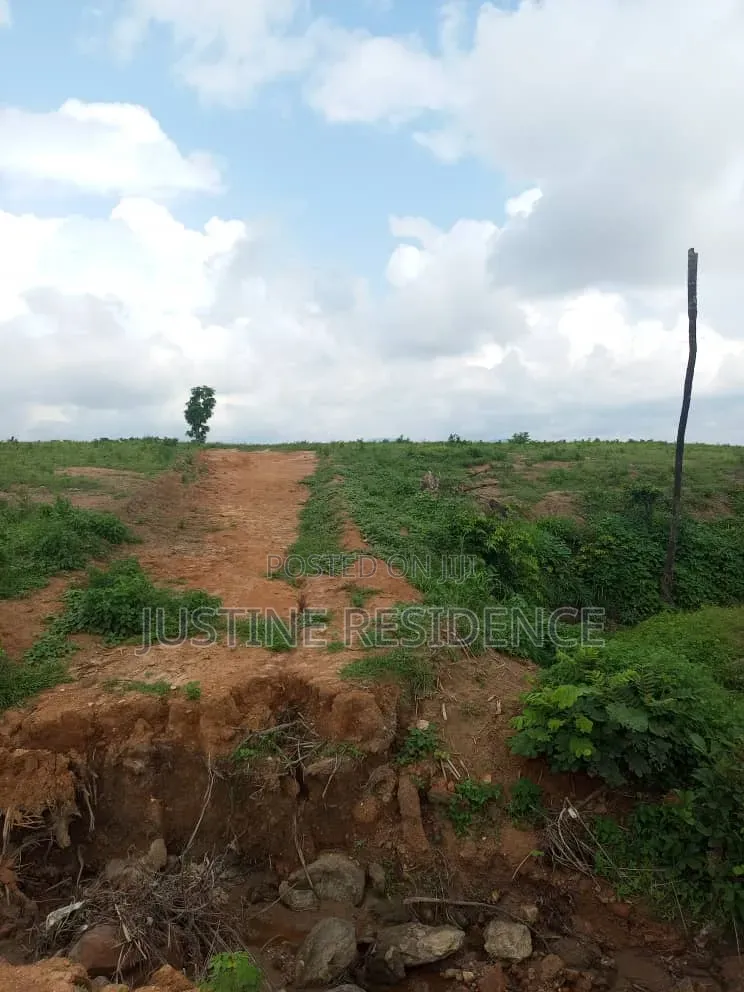 Land in Apo Sheretti in Apo Resettlement