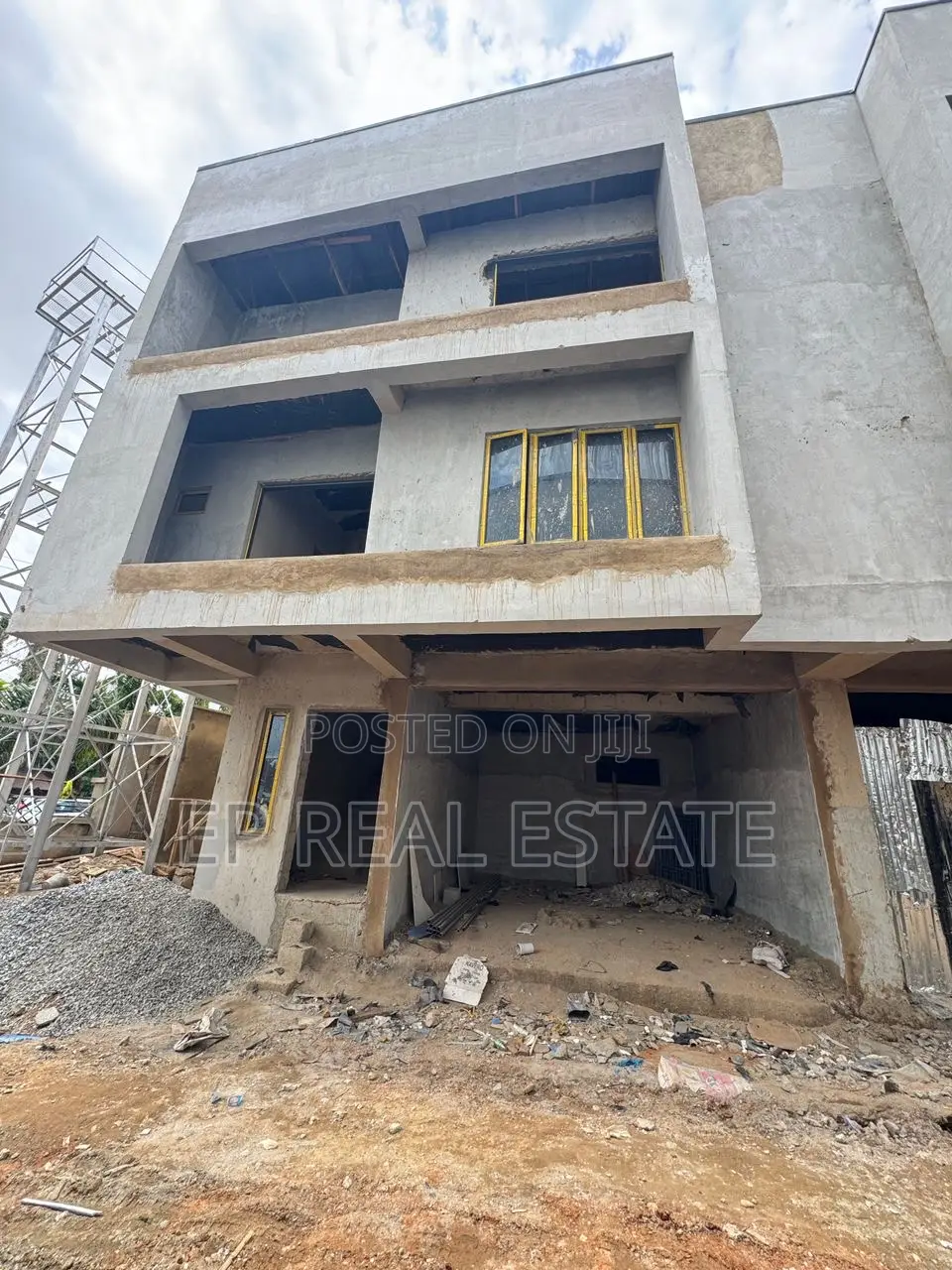 5bdrm Duplex in Gwarinpa for sale in Gwarinpa