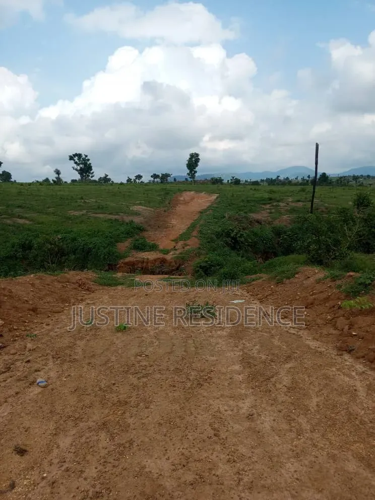 Land in Apo Sheretti in Apo Resettlement