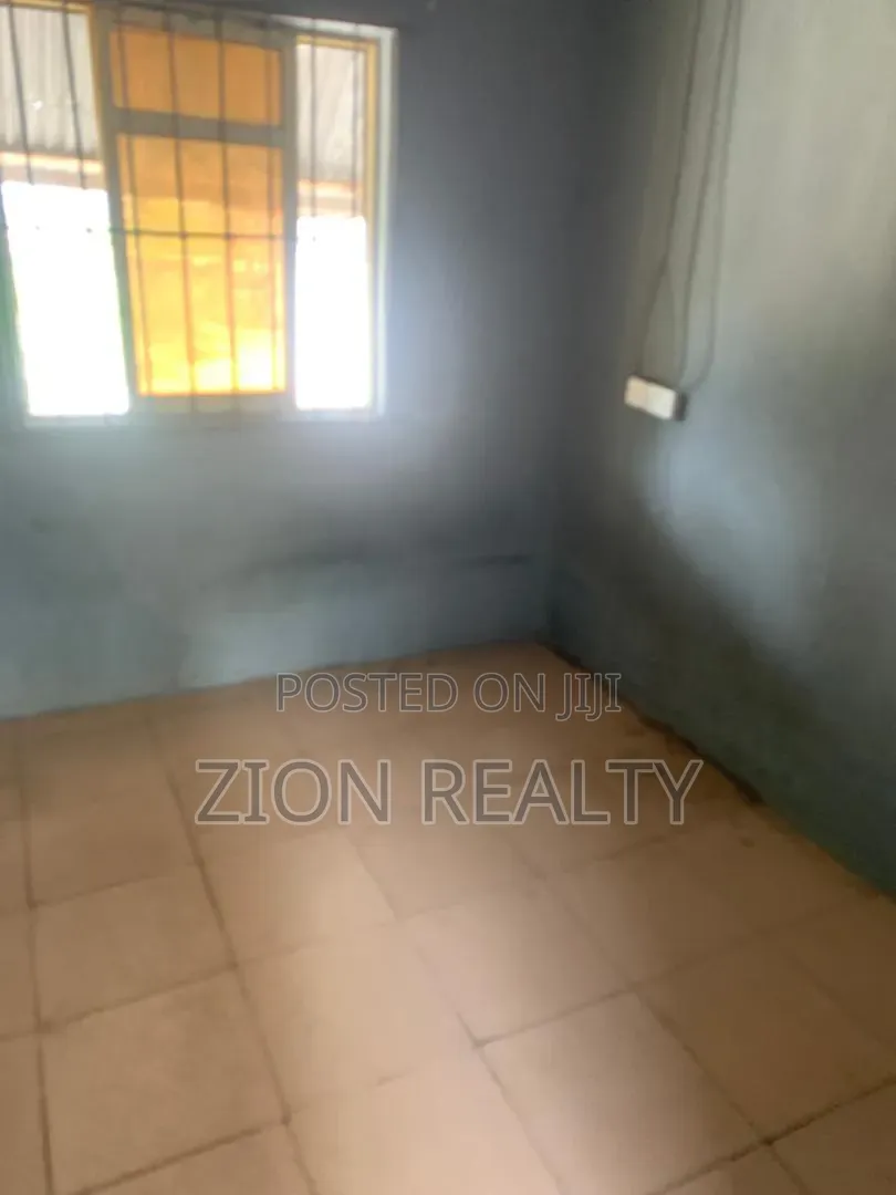 1bdrm Bedsitter in New Road, Awoyaya for rent in Awoyaya