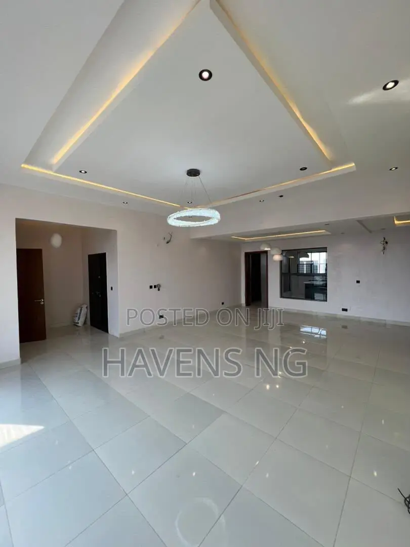 3bdrm Penthouse in Lekki Phase 1 for sale in Lekki Phase 1