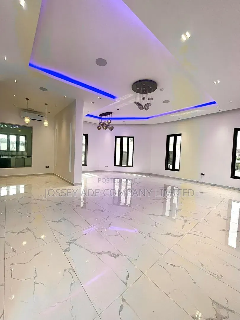 Furnished 7bdrm Duplex in Osapa london for sale in Osapa london