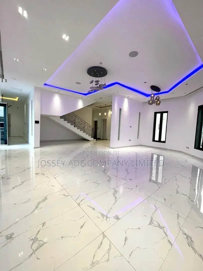 Furnished 7bdrm Duplex in Osapa london for sale in Osapa london