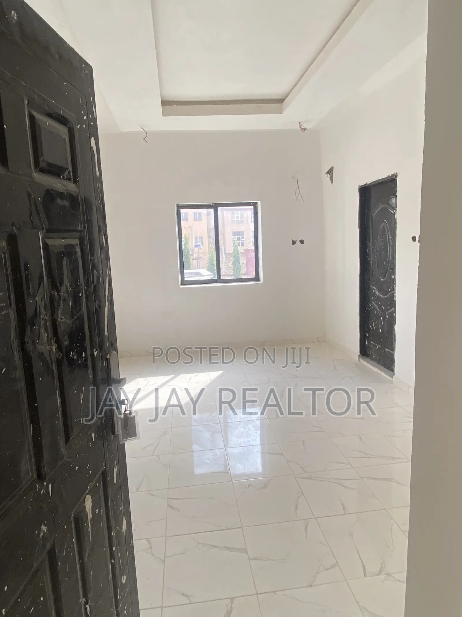 3bdrm Block of Flats in Kaura for sale in Kaura