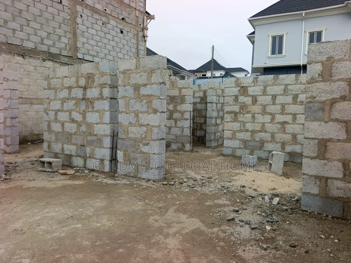 4bdrm Duplex in M&B Villa Estate, Sabon Lugbe for sale in Sabon Lugbe