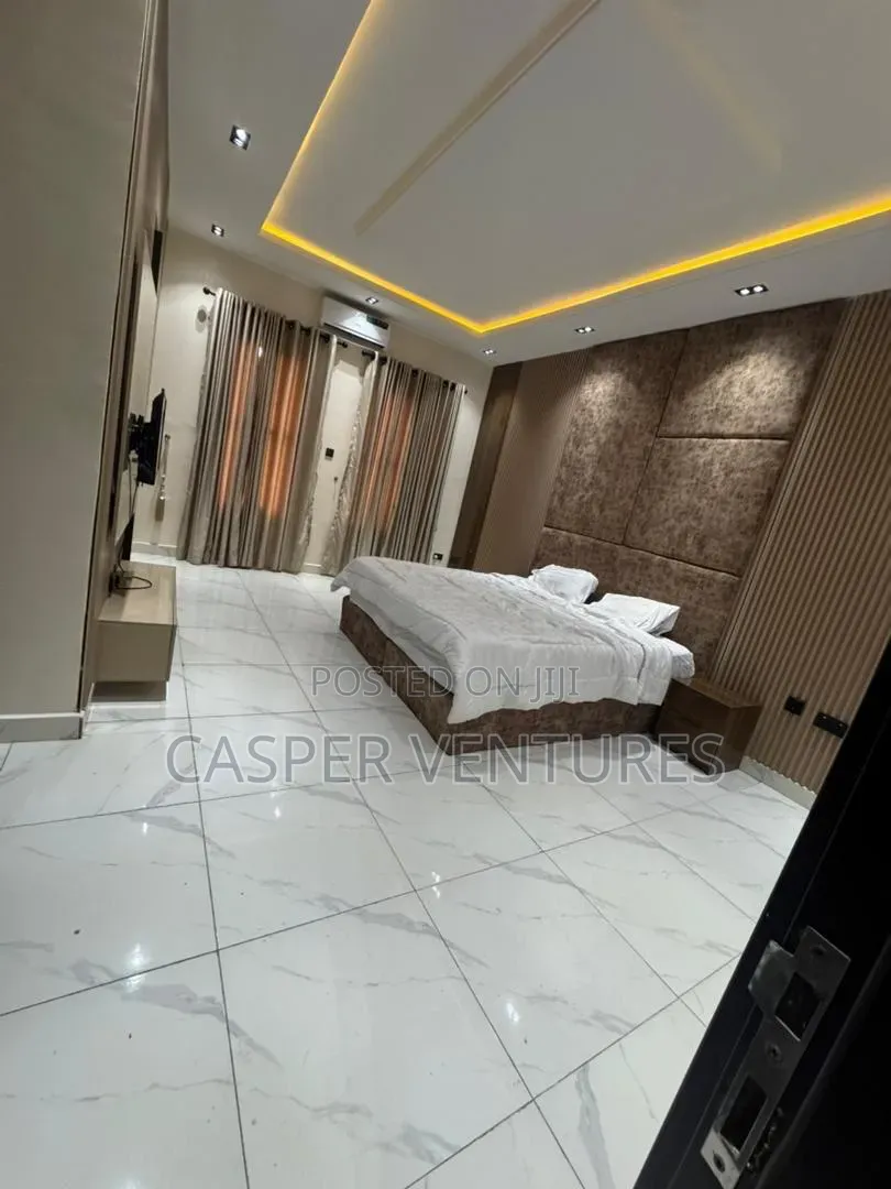 Magnificent Cozy 3bed Apartment in Shonibare Estate