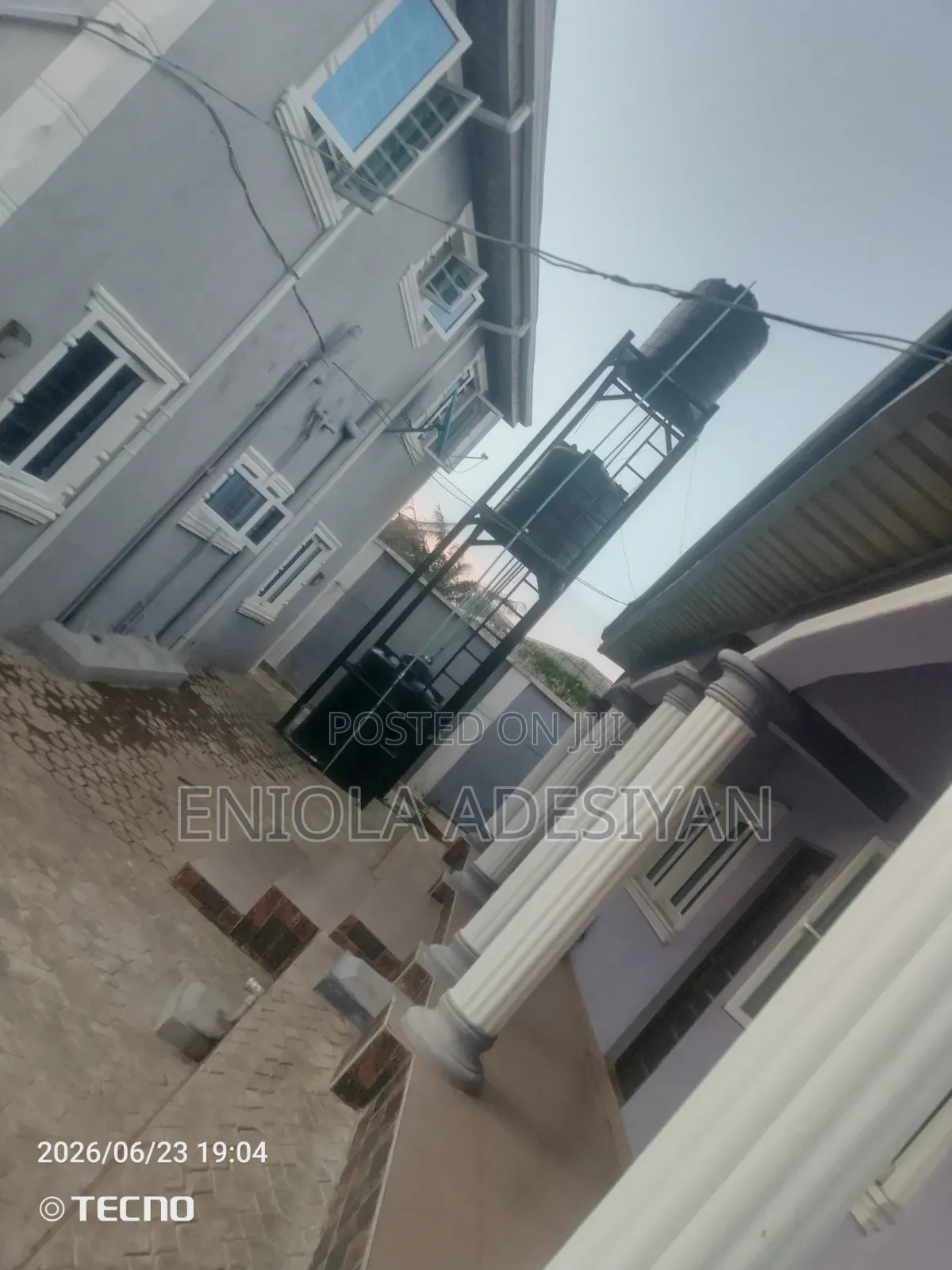 1bdrm Block of Flats in Awobo Pineapple, Igbogbo for rent in Igbogbo