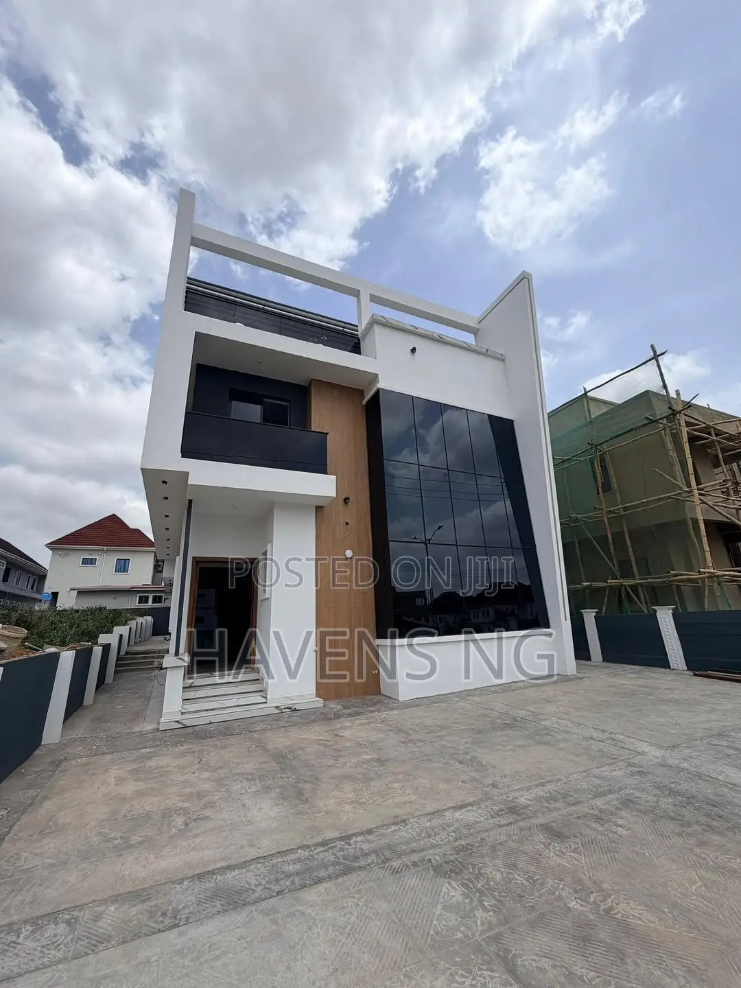 5bdrm Duplex in Basorun for sale in Basorun