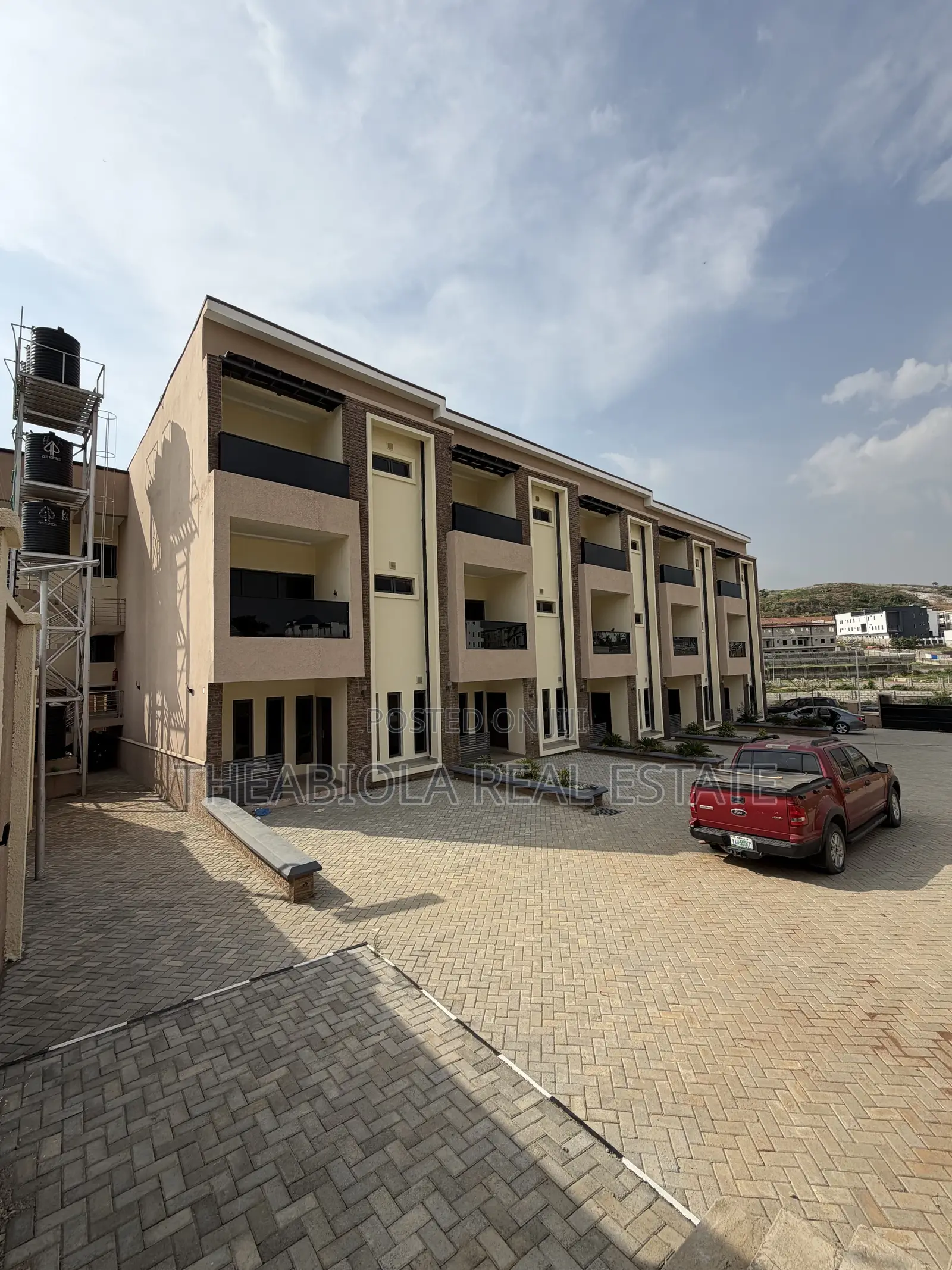 4bdrm Duplex in Guzape Main, Abuja for rent in Guzape District