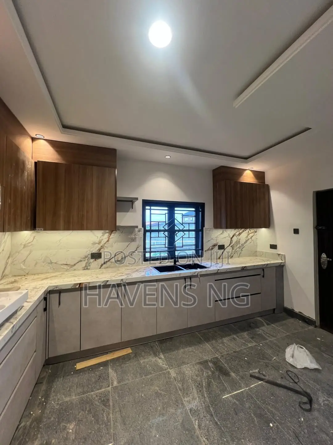 4bdrm Duplex in Agodi for rent in Agodi