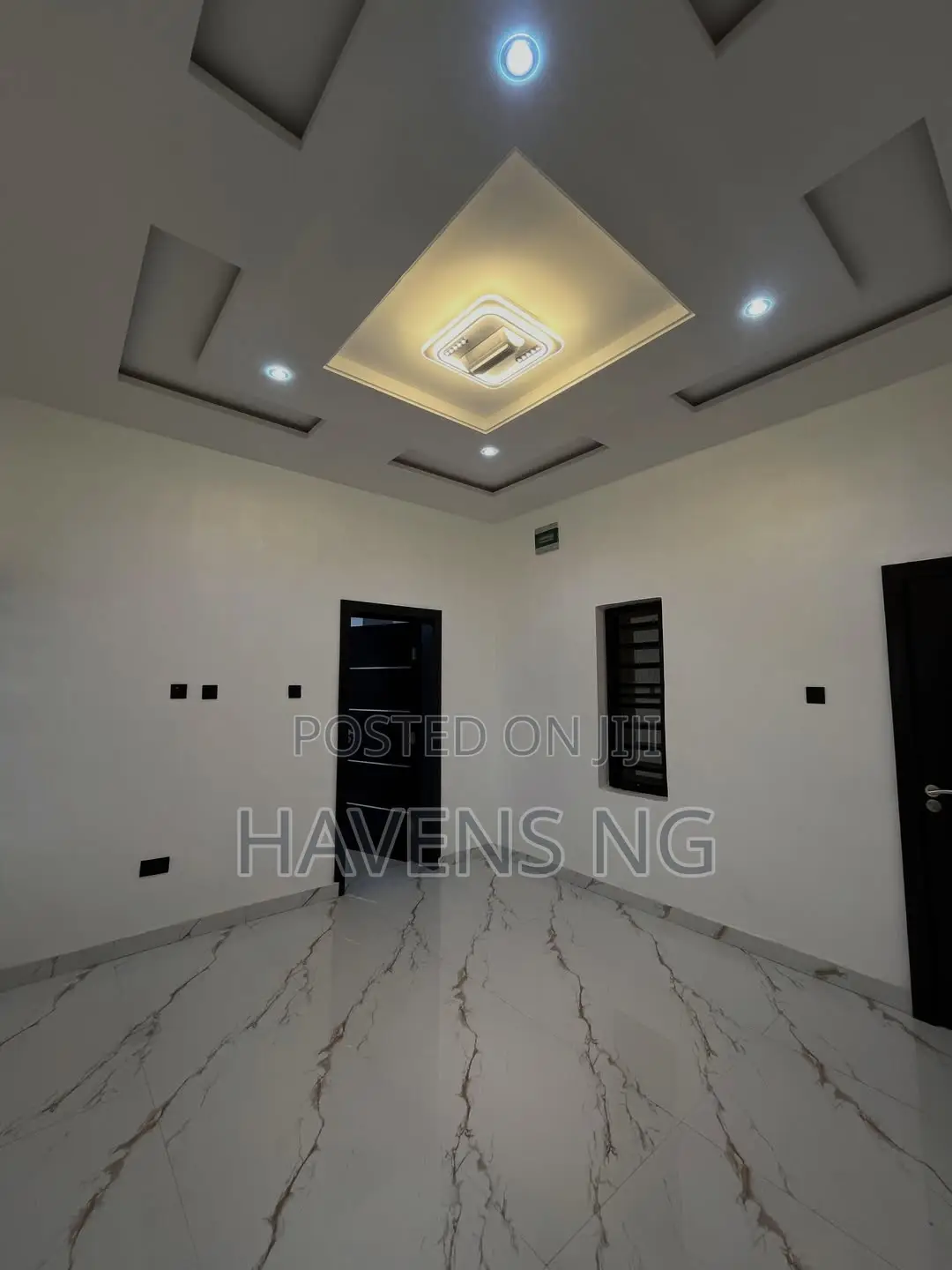 4bdrm Penthouse in Bodija for sale in Bodija