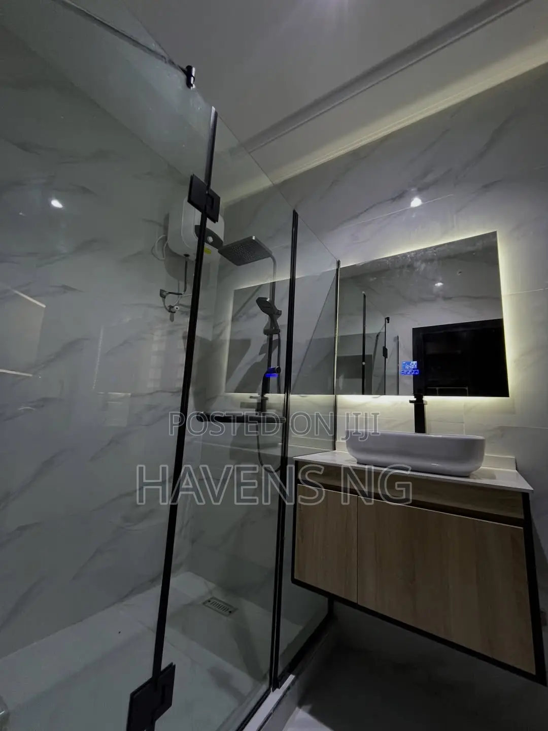 4bdrm Penthouse in Bodija for sale in Bodija