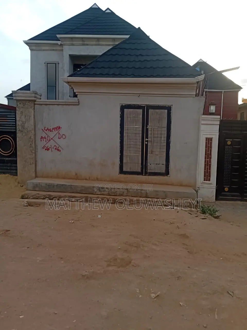 Furnished 3bdrm Duplex in Moshalashi Alagbado for sale in Alagbado