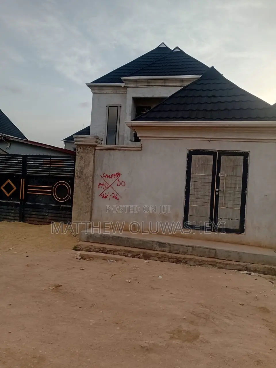 Furnished 3bdrm Duplex in Moshalashi Alagbado for sale in Alagbado